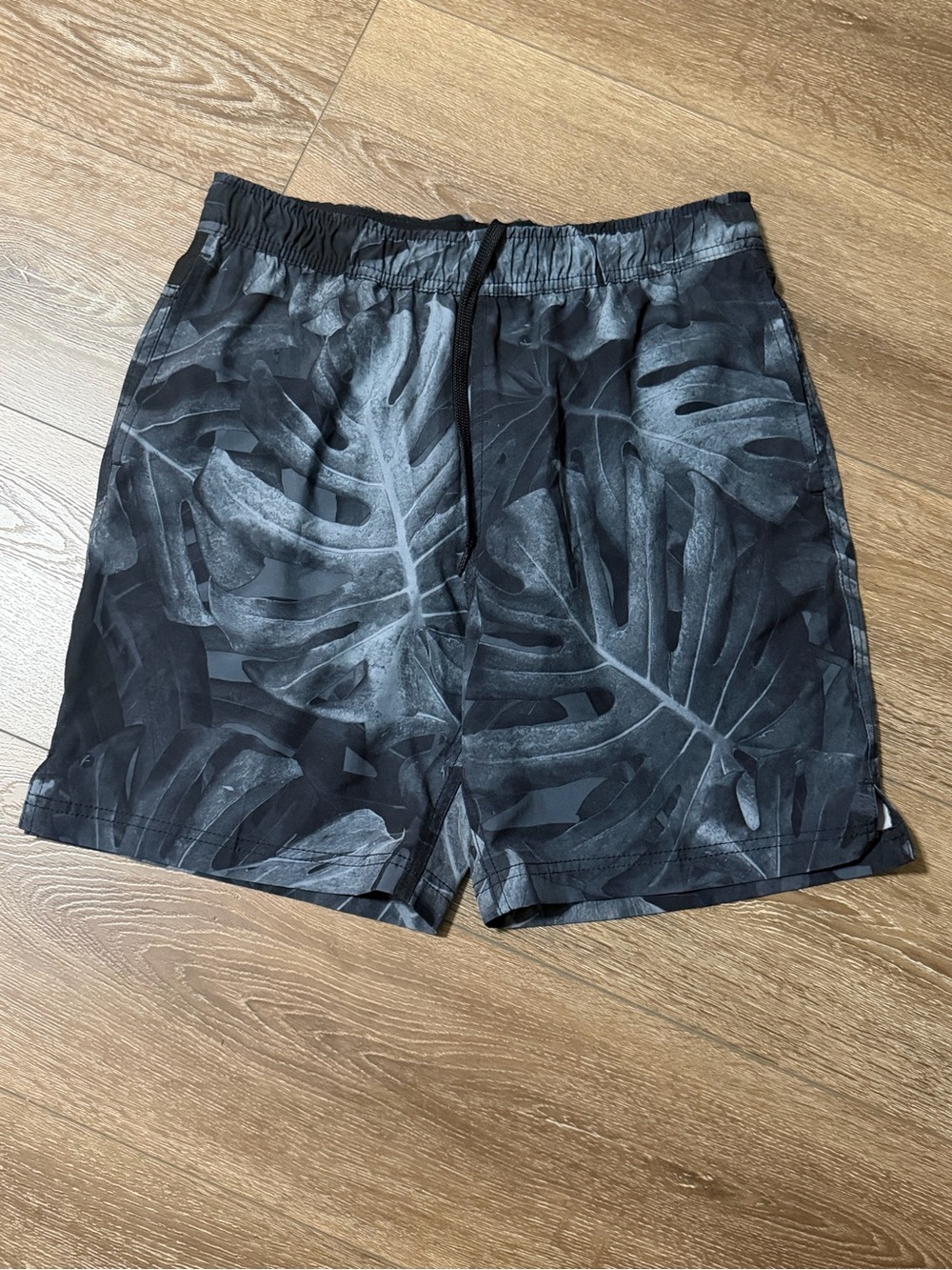 Men's Black Speedo Tropical-Leaf Swim Trunks